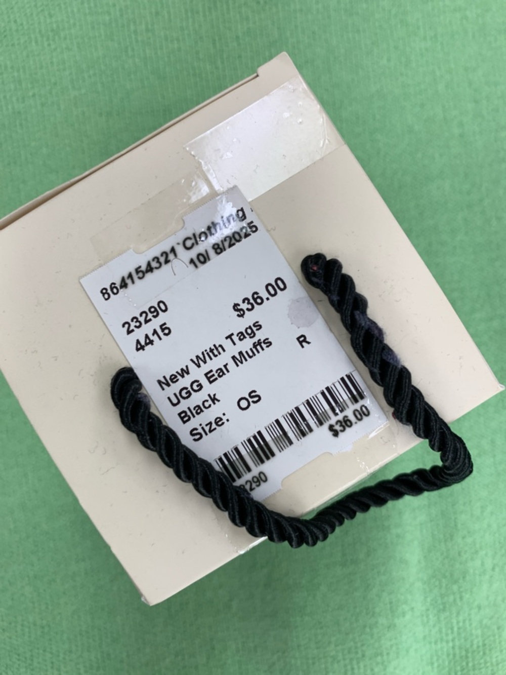 UGG Black Rope Handle Gift Box - Picture 2 of 9